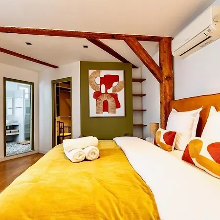 8 - Opera - Rue Constantinople - Duplex 8 Pieces Appartamento