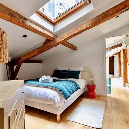 8 - Opera - Rue Constantinople - Duplex 8 Pieces