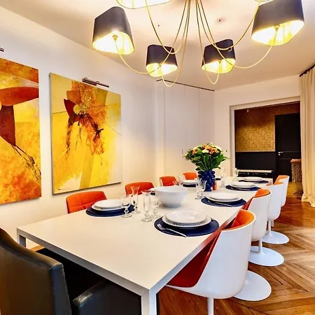 8 - Opera - Rue Constantinople - Duplex 8 Pieces * Parigi
