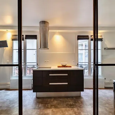 8 - Opera - Rue Constantinople - Duplex 8 Pieces * Parigi